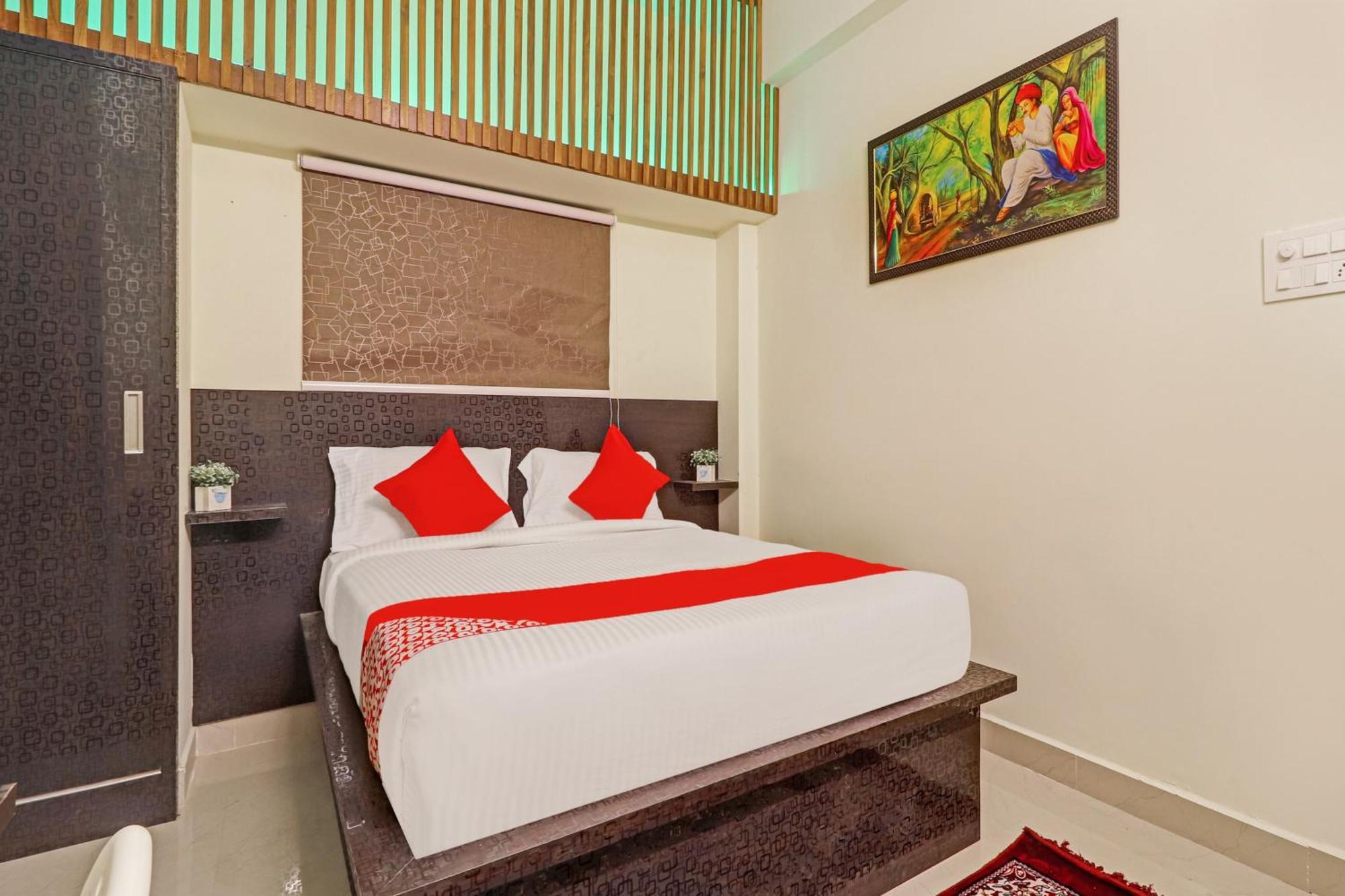 Super Hotel O Dsr Inn Near Nexus Хайдарабад Экстерьер фото