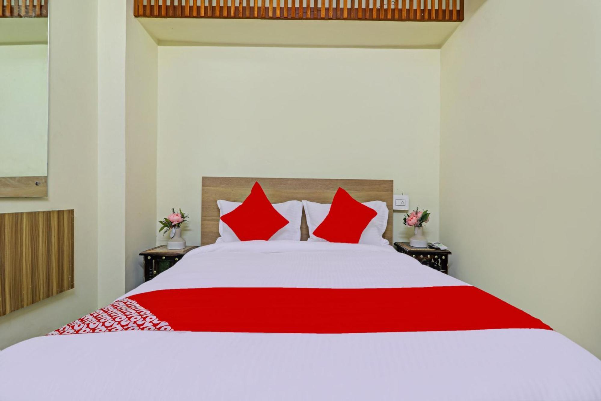 Super Hotel O Dsr Inn Near Nexus Хайдарабад Экстерьер фото